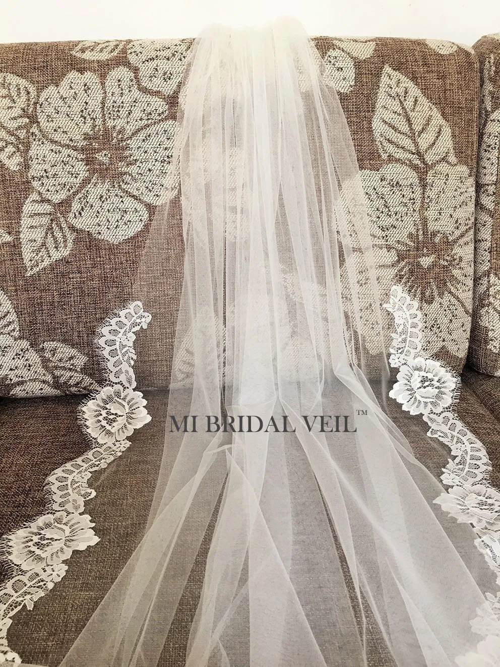 Lace Wedding Veil, Eyelash Rose Lace at Chest, Mi Bridal