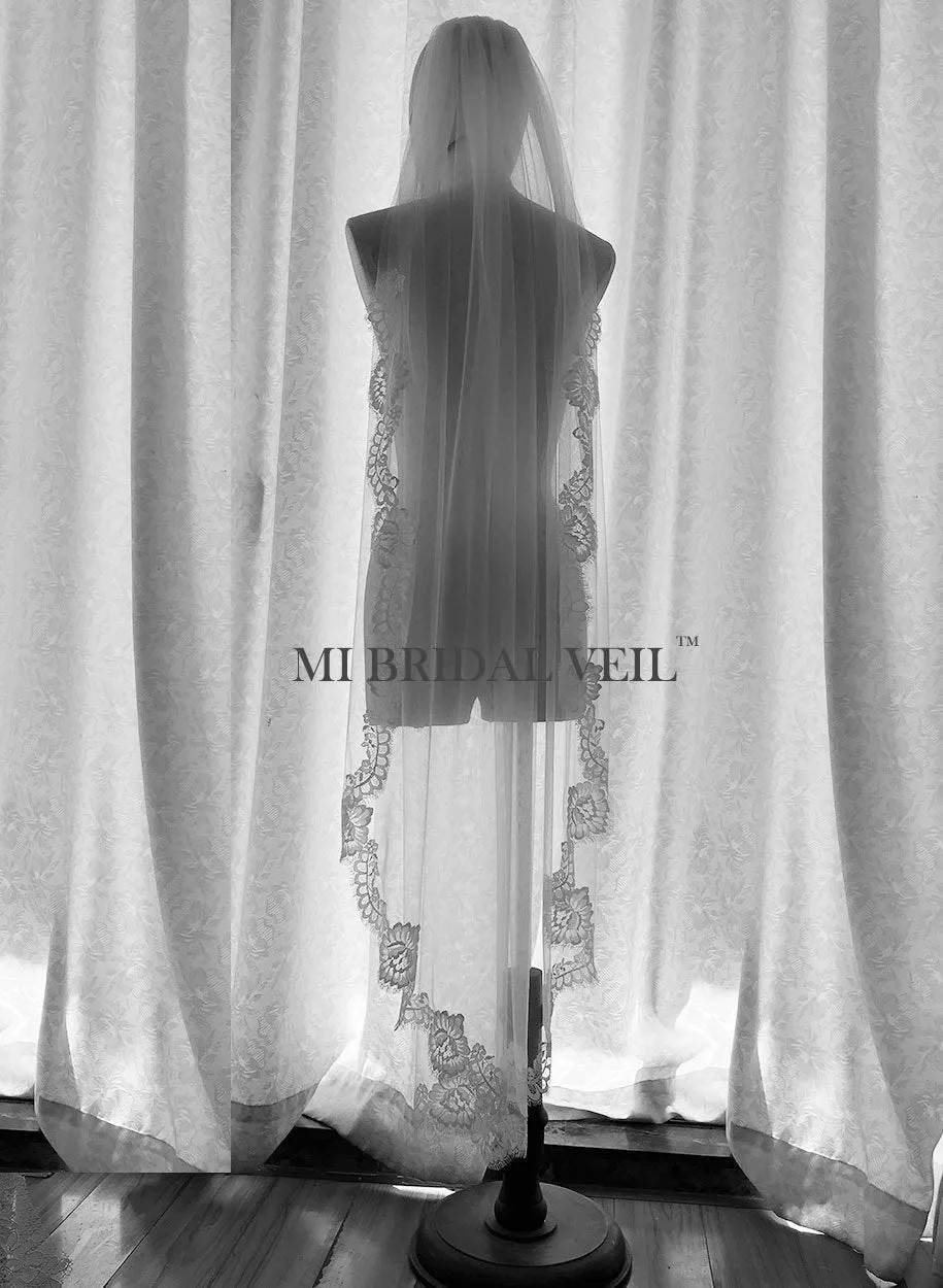 Lace Wedding Veil, Eyelash Rose Lace at Chest, Mi Bridal