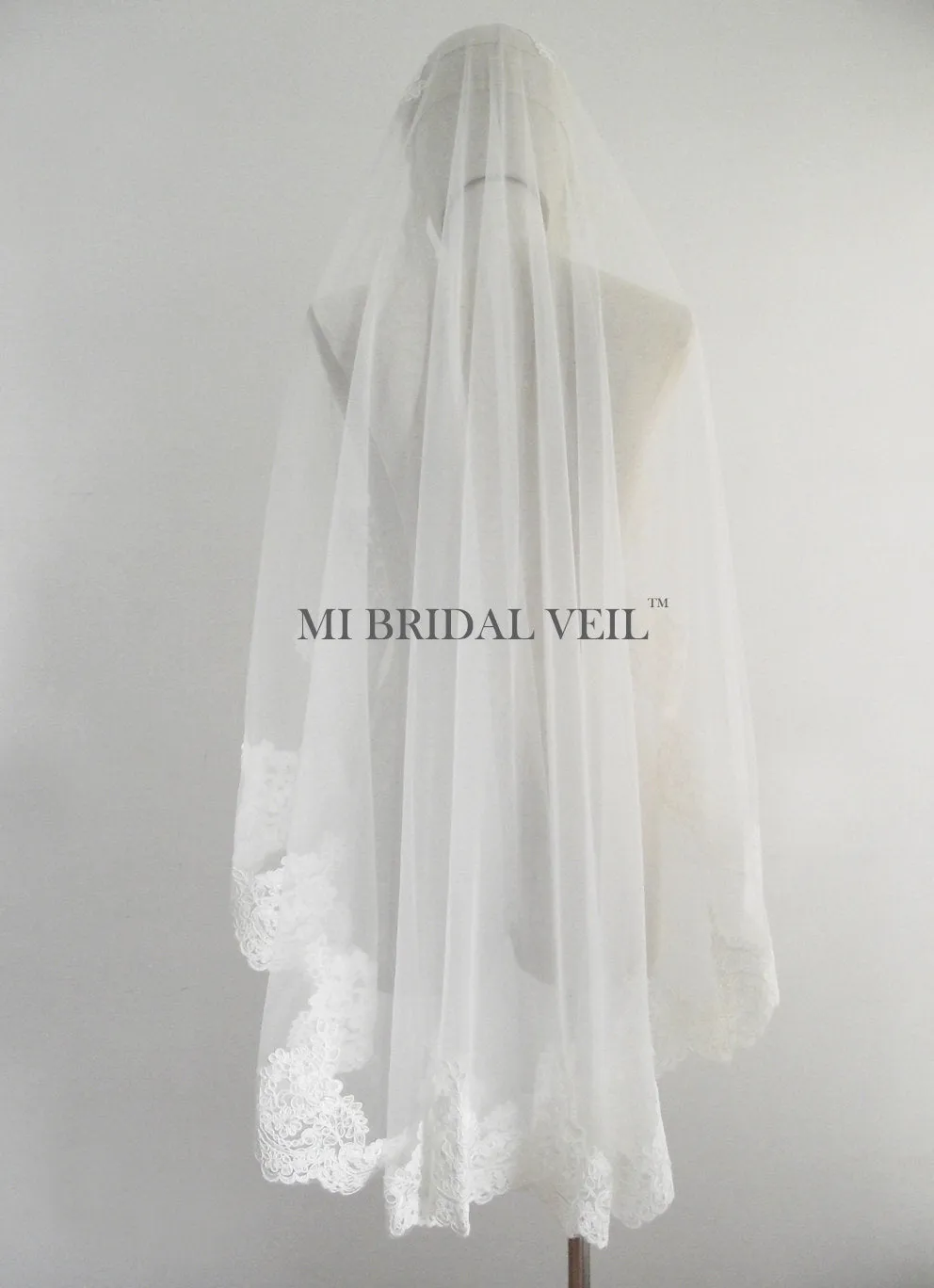 Mantilla Lace Veil, Elegant Rose Lace Veil Fingertip, Mi Bridal