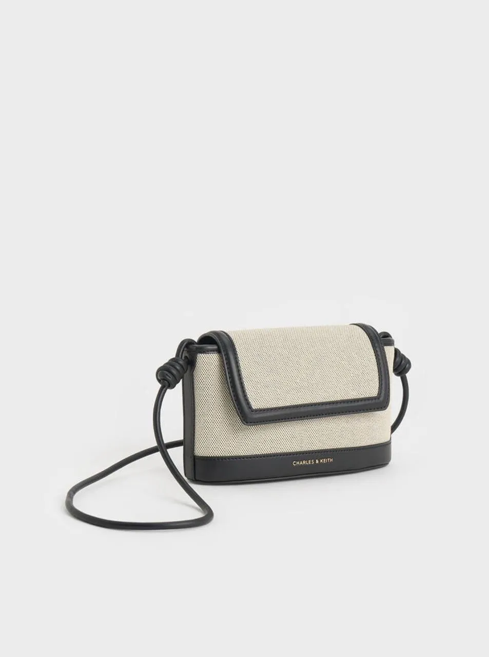 Raffia Knotted Strap Bag