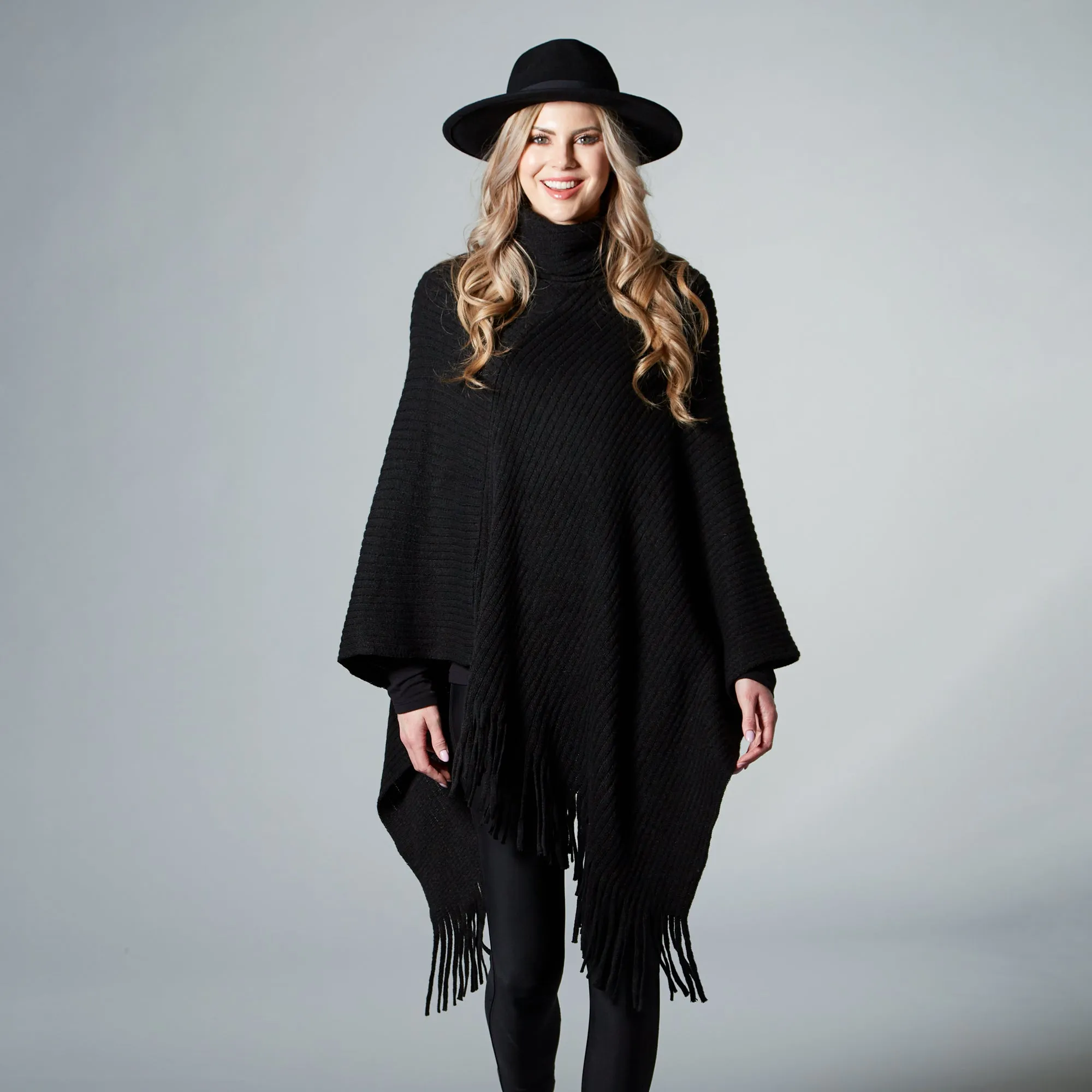 Riley Poncho - Black