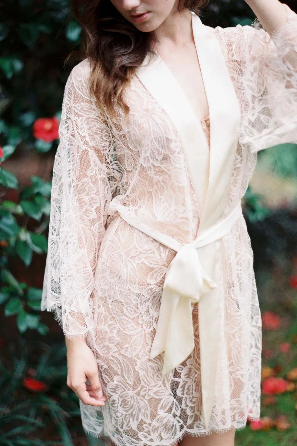 Tulip French Lace & Silk Kimono Robe in Blush Pink
