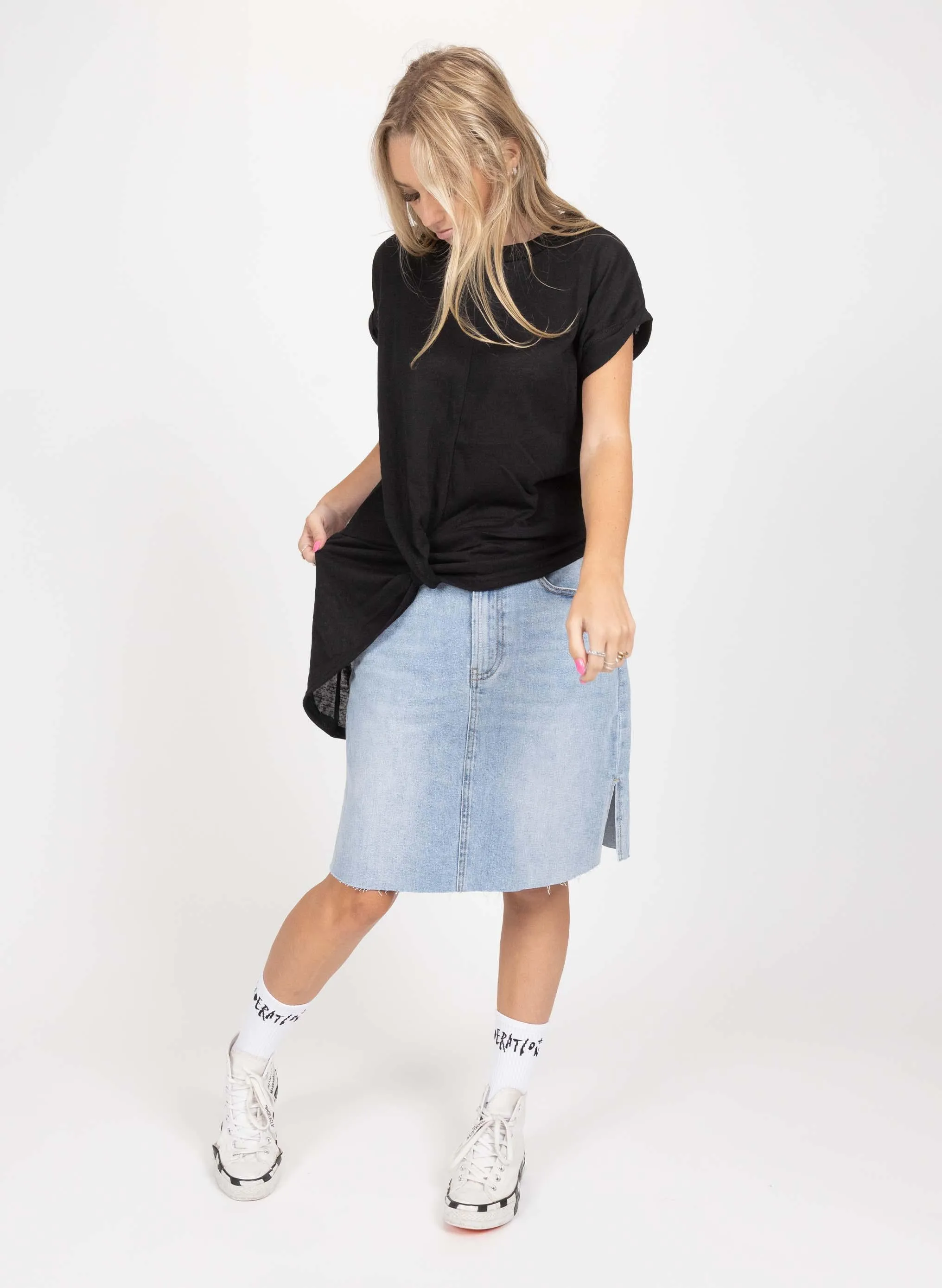 Twistie Tee